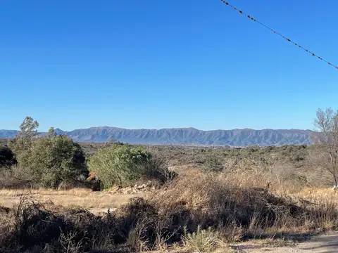 OPORTUNIDAD CASA EN TANTI NUEVO 1.600 M2 DE TERRENO