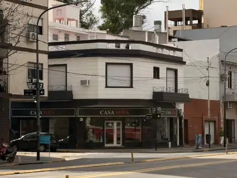 JBJusto 4900, Piso 1
