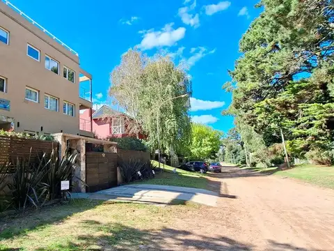 Departamento a la Venta en Pinamar con Piscina