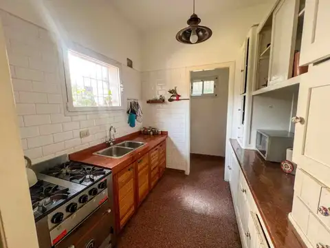 CASA 3 AMBIENTES MAS GALPON DOBLE LOTE TEMPERLEY