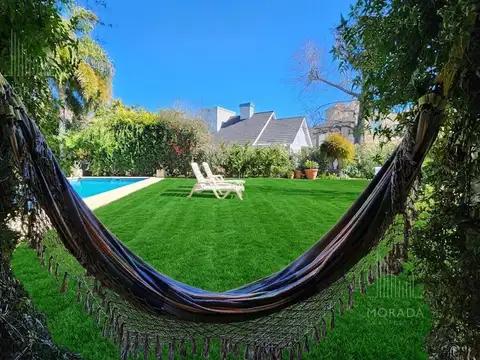 Casa en Venta con 4 cocheras