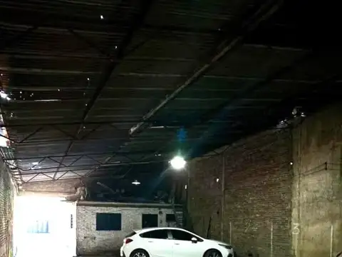 Galpon en Alquiler en Villa Dominico, $ 800.000