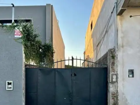 GALPON EN ALQUILER PUERTO DE PALOS AL 400 V.DOMINICO