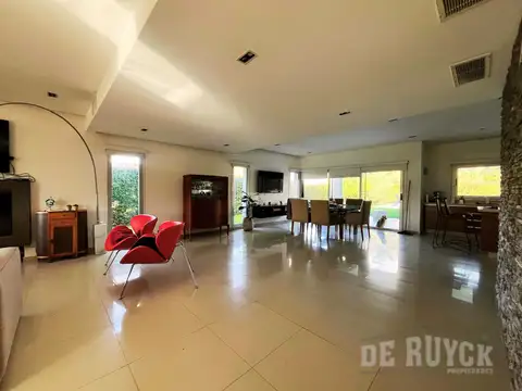 Casa en Venta al Noroeste