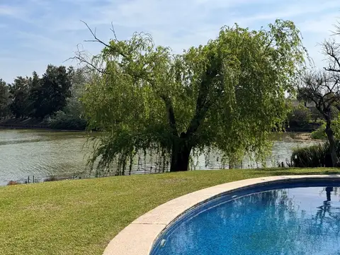 Casa 7 ambientes con 3 baños