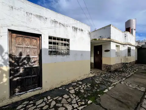 Casa en Venta con 4 cocheras