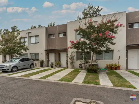 Venta duplex 3 ambientes Jardines de Milberg Tigre