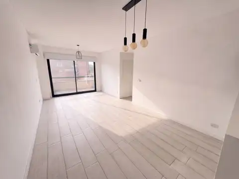 Don Torcuato (Arricau y Av. A.Torcuato de Alvear). Monoambiente con balcón. Seguridad 24 hs. Amenities
