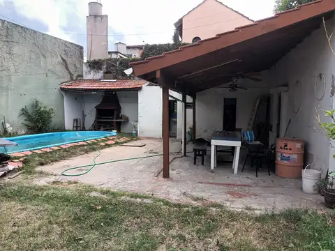 Terreno de 152m² en esquina Mansilla y Alcorta