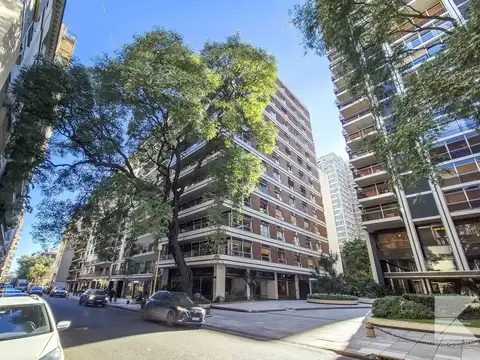 Departamento en Venta con 3 cocheras