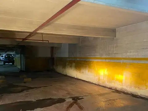 Cochera en Venta Cubierta