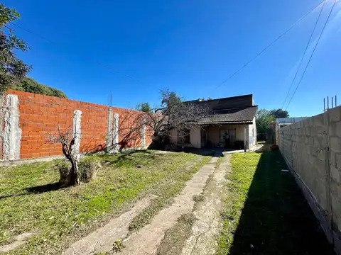 Terreno (10x36) 360m2 - 3 cuadras de TEMAIKEN - Construcción 80m2 3 ambientes -