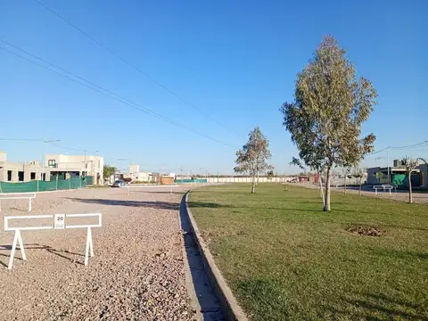 VENTA DE EXCELENTE LOTE EN B° VISTA OLIVA