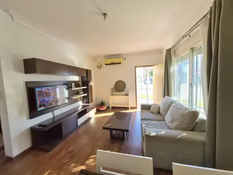 Depto Tipo Casa en Venta de 5 ambientes