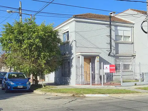 Intendente Ballester al 4000