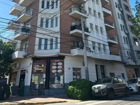 Venta de Departamento 1 Ambiente APTO PROFESIONAL  en Caseros Centro, Tres de Febrero