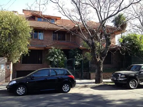 CASA EN ALQUILER EN MARTINEZ