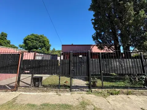 CASA EN VENTA EN CLAYPOLE