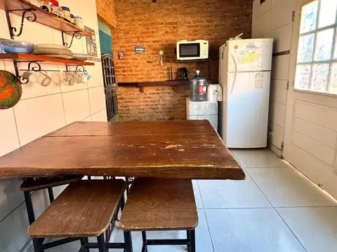 Casa 4 ambientes con 1 baño