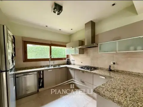 Casa en Venta en Country Club Banco Provincia, USD 445.000