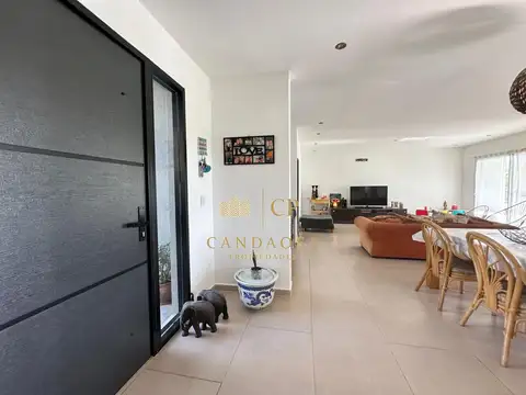 Casa en Venta en Pilar del Este - Santa Guadalupe, USD 265.000