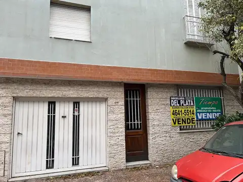 CASA 4  AMBIENTES, GARAGE ,GRAN COCINA 2 BAÑOS APTA CREDITO