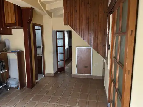CASA 4  AMBIENTES, GARAGE ,GRAN COCINA 2 BAÑOS APTA CREDITO