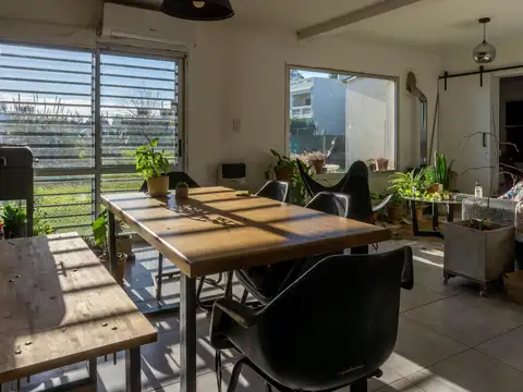 Casa en Venta en Villa Elisa, USD 95.000