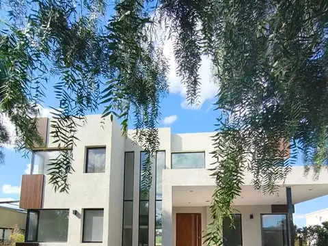 Casa en San Sebastián, Área 2, parque al pulmón verde