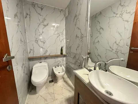 Departamento 5 ambientes con 2 baños