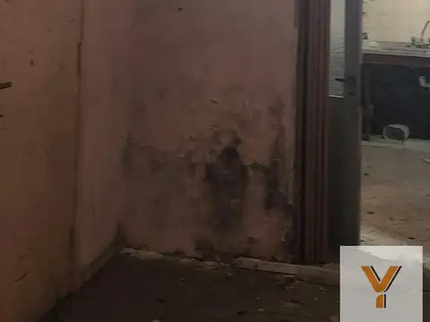 Casa en venta - 3 Dormitorios 1 Baño - 326Mts2 - Nueva Pompeya