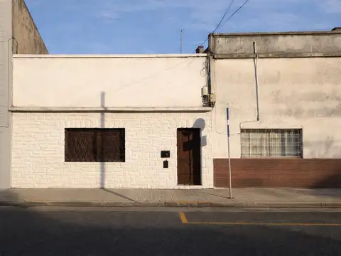 VENTA CASA A REFACCIONAR EN BARRACAS ANTICIPO + CUOTAS