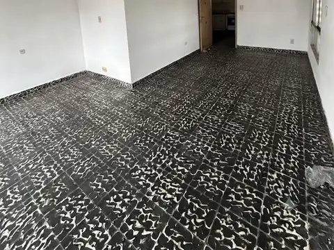 Depto Tipo Casa en Alquiler de 4 ambientes