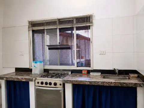 Local en Alquiler en San Justo, $ 950.000