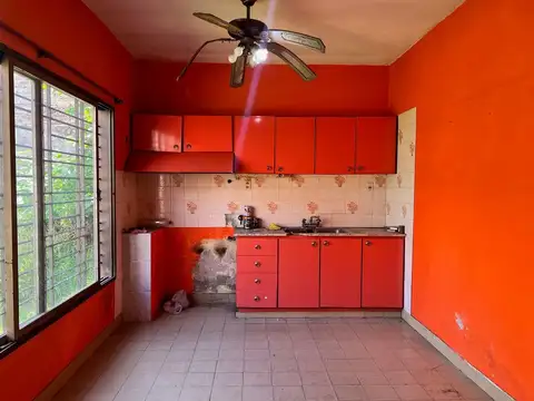 Venta Casa 3 ambientes cochera patio en San Justo