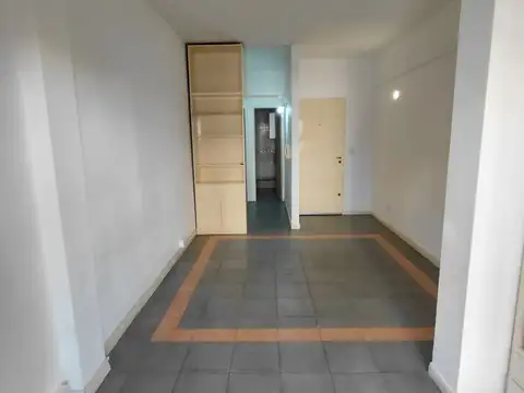 Av Dr N Avellaneda 4000, Piso 4