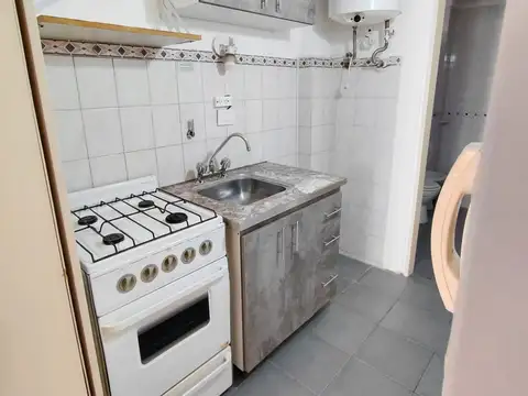 ALQUILER TEMPORAL  DEPARTAMENTO MONOAMBIENTE CON BALCON EN EXCELENTE ZONA DE FLORESTA