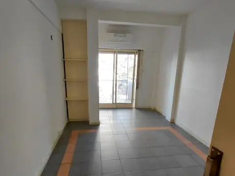 Departamento en Alquiler en Floresta, $ 490.000