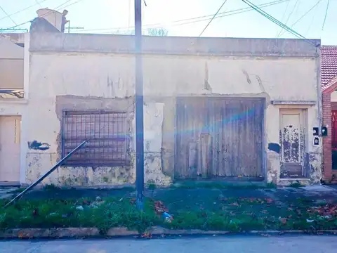 Venta de lote de 303 mts2 en excelente zona de Lanus Oeste!