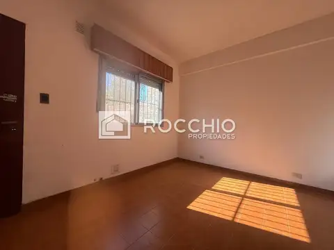 Depto Tipo Casa en Alquiler en Jose Leon Suarez, $ 550.000