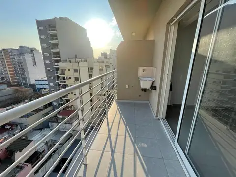 Fragata Sarmiento 1800, Depto 1 Ambiente Estrenar C/Balcón y Cochera, Paternal
