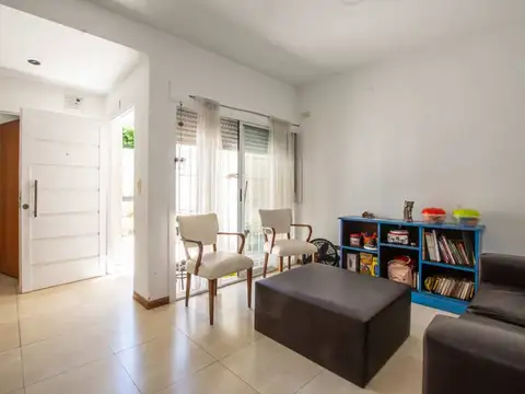 Depto Tipo Casa en Venta en Coghlan, USD 112.000