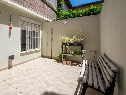 VENTA PH 2 AMBIETES C/ PATIO - COGHLAN