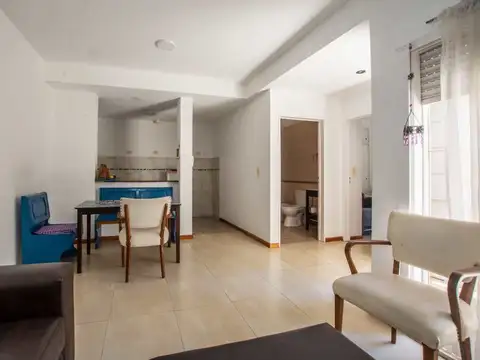 Depto Tipo Casa 2 ambientes con 1 baño