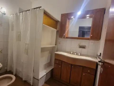 Casa en Alquiler con 1 cochera