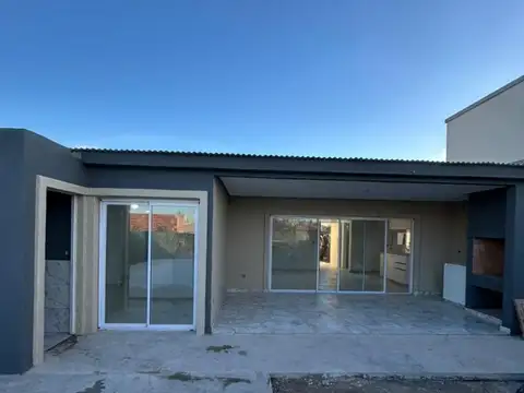 Casa en venta en Barrio Arbolada de Pilar