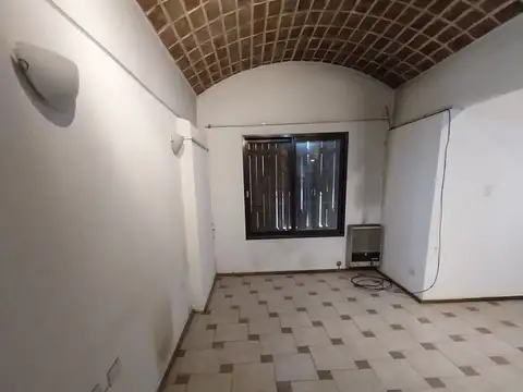 Depto Tipo Casa 4 ambientes con 1 baño