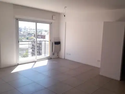 Departamento en Alquiler en Villa Luro, $ 590.000