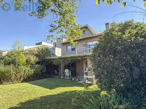 Casa en venta 3 dormitorios, altillo y dep de serv - Barrio Tres Horquetas - San Fernando