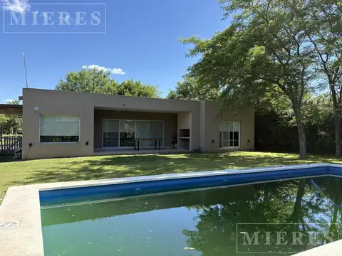 Casa en Alquiler de 3 dormitorios